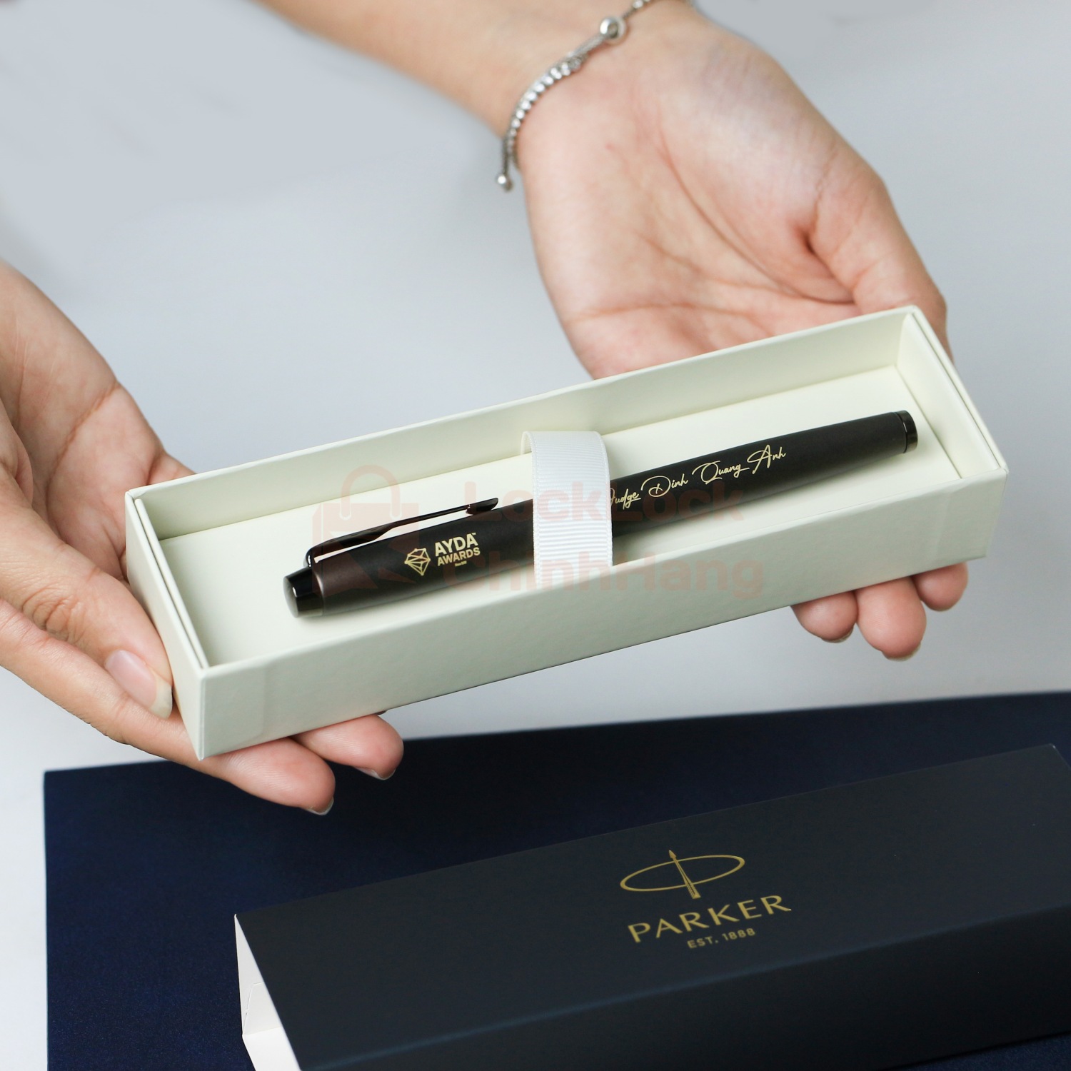 Parker Made in China vẫn có thể chính hãng nếu đúng mã sản phẩm, nguồn phân phối và tiêu chuẩn thương hiệu